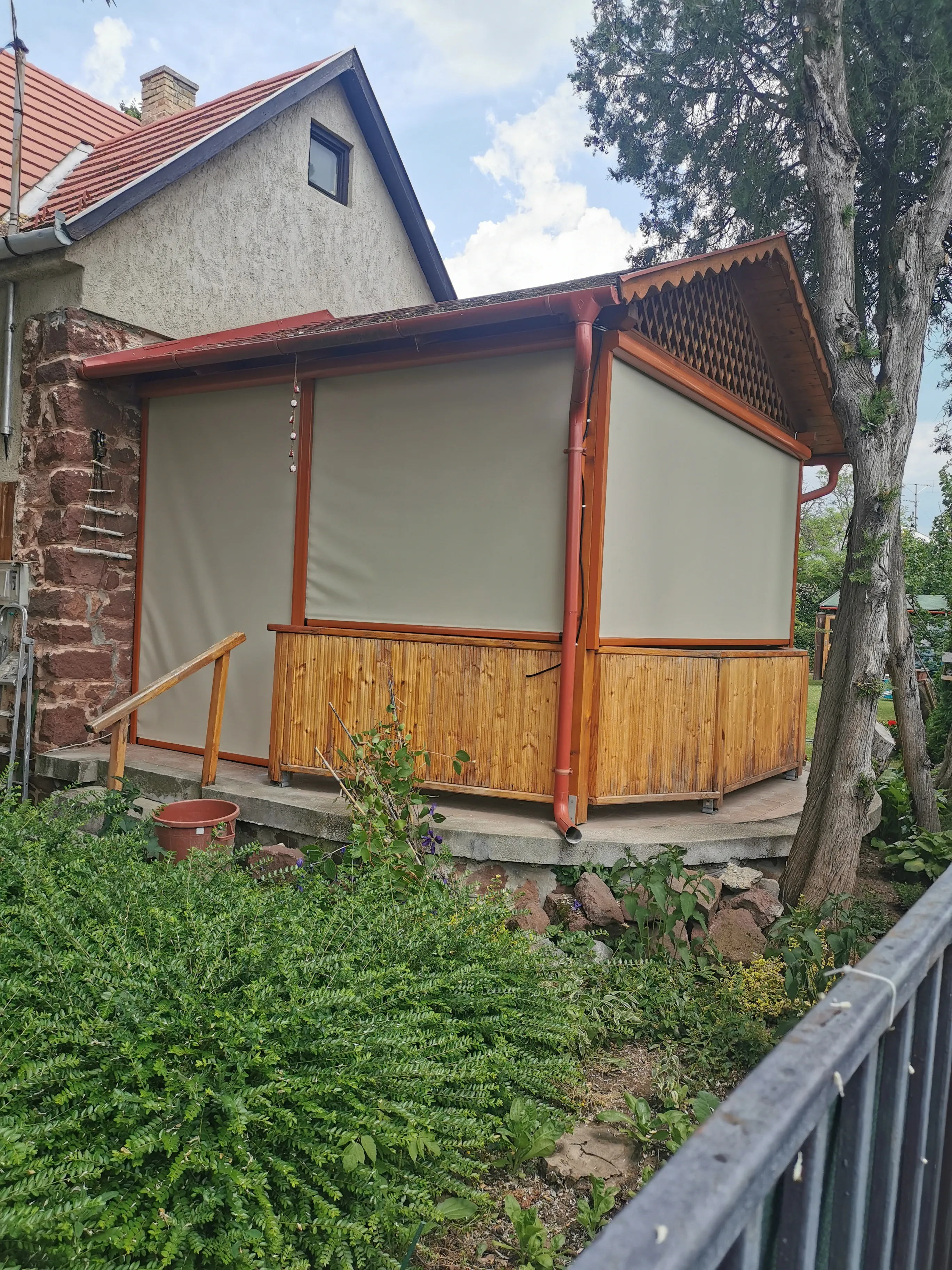 Screen árnyékoló 1